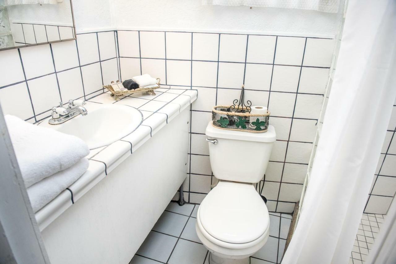 ביסבי Jonquil Motel מראה חיצוני תמונה