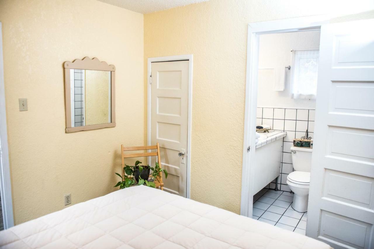 ביסבי Jonquil Motel מראה חיצוני תמונה